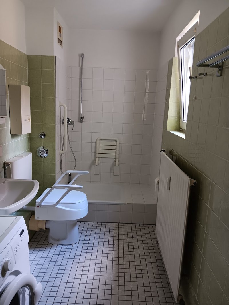 Gemütliche 2-Zimmer Wohnung mit Balkon in Wipperfürth ab 60 Jahren und mit WBS!!
