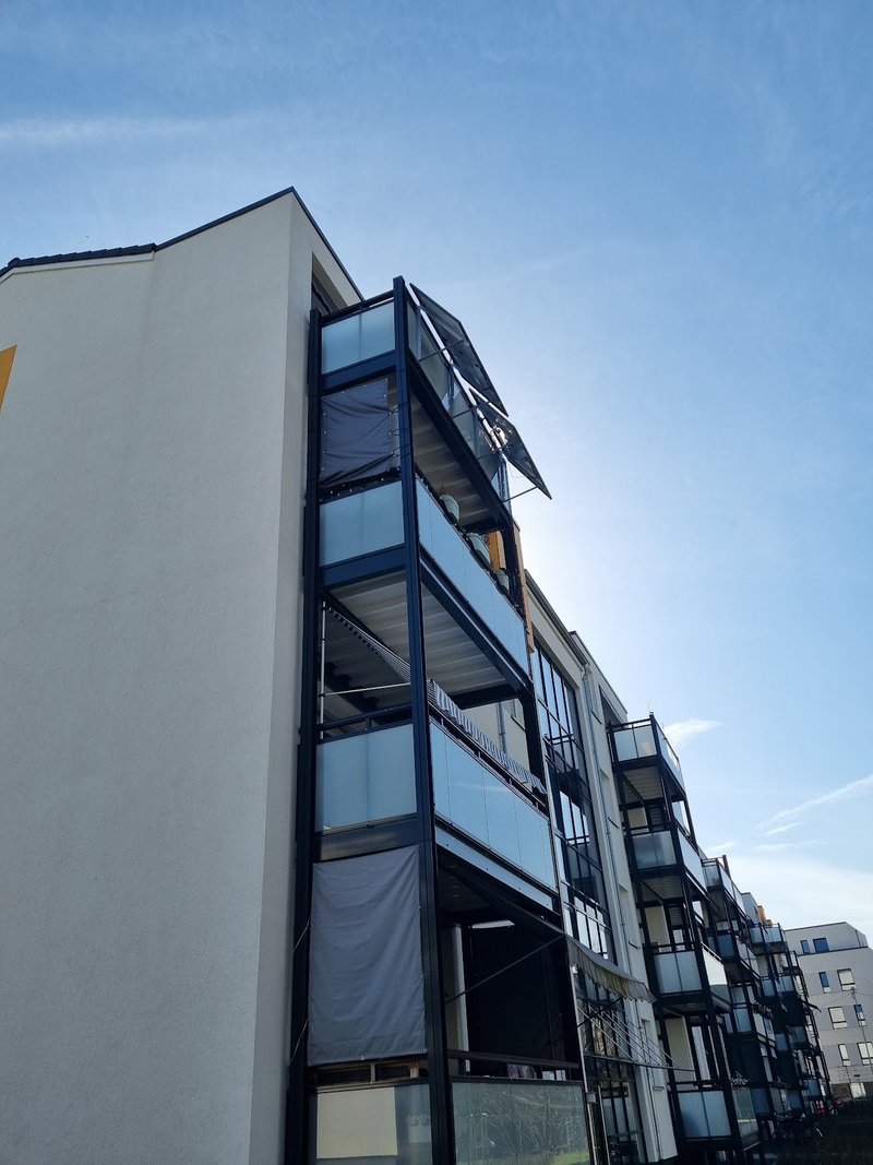 Schöne sanierte 3-Zimmer-Wohnung mit Balkon in Düsseldorf Rath