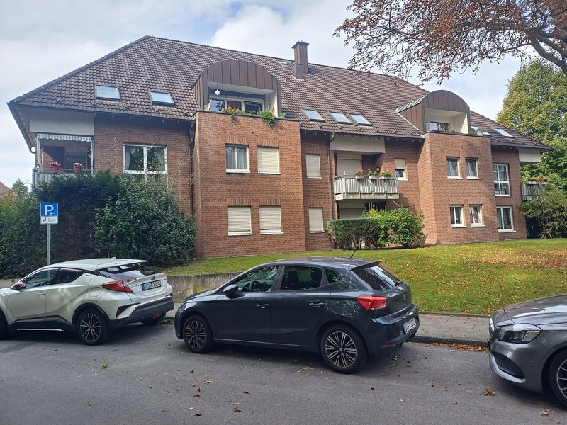 Vermietung an Personen ab 60 Jahre - Barrierefreie 2-Zimmerwohnung in Düsseldorf-Holthausen