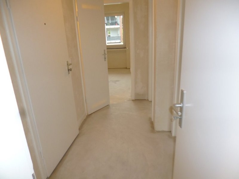Schöne Wohnung in D-Oberkassel ab November!