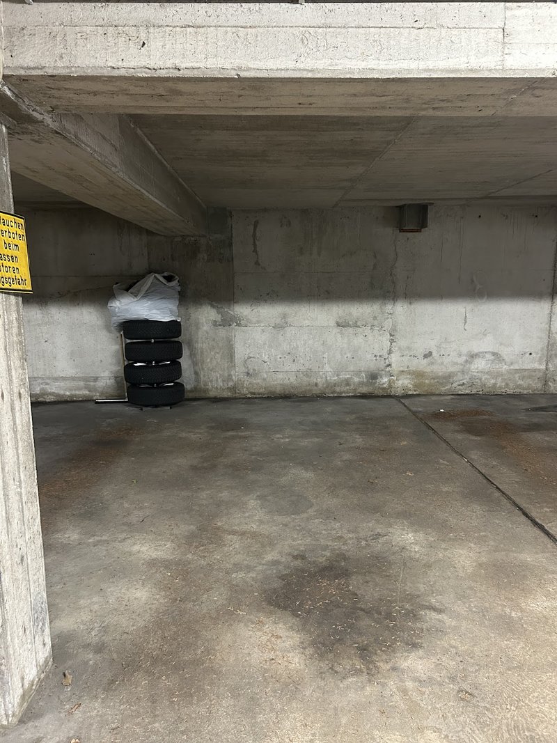 Stellplatz zu vermieten in Tiefgarage Hassels