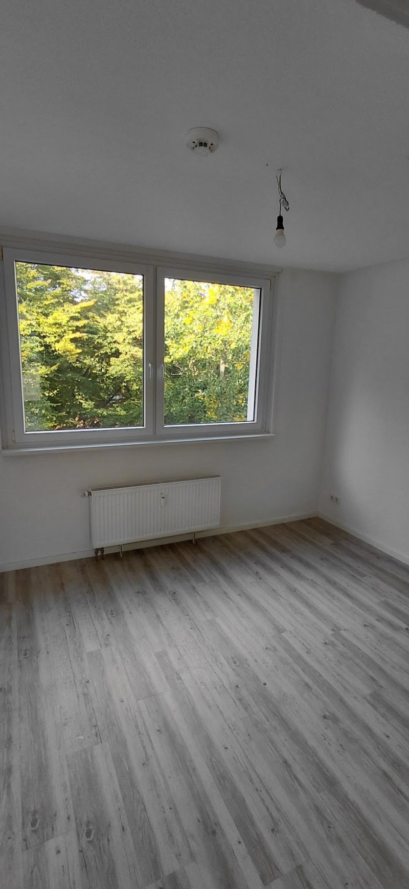 Schöne 3-Zimmerwohnung in gepflegten Mehrfamilienhaus sucht neuen Mieter.
