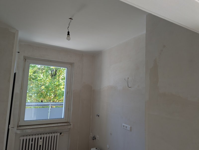 Helle 2-Zimmerwohnung mit Balkon in Düsseldorf-Stockum