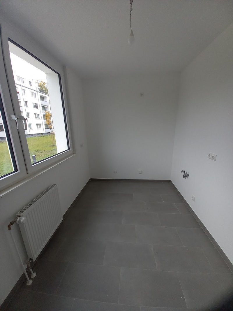 Sanierte 4-Zimmerwohnung in grüner Umgebung von Düsseldorf Eller.