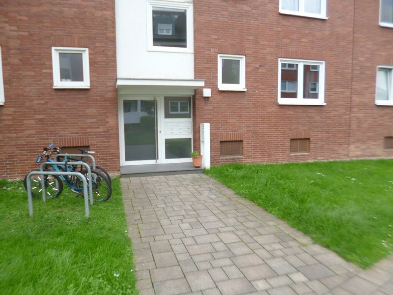 Schöne Wohnung in D-Oberkassel ab November!