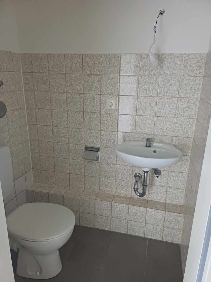 Helle 3-Zimmerwohnung mit Balkon in Düsseldorf-Reisholz - WBS notwendig