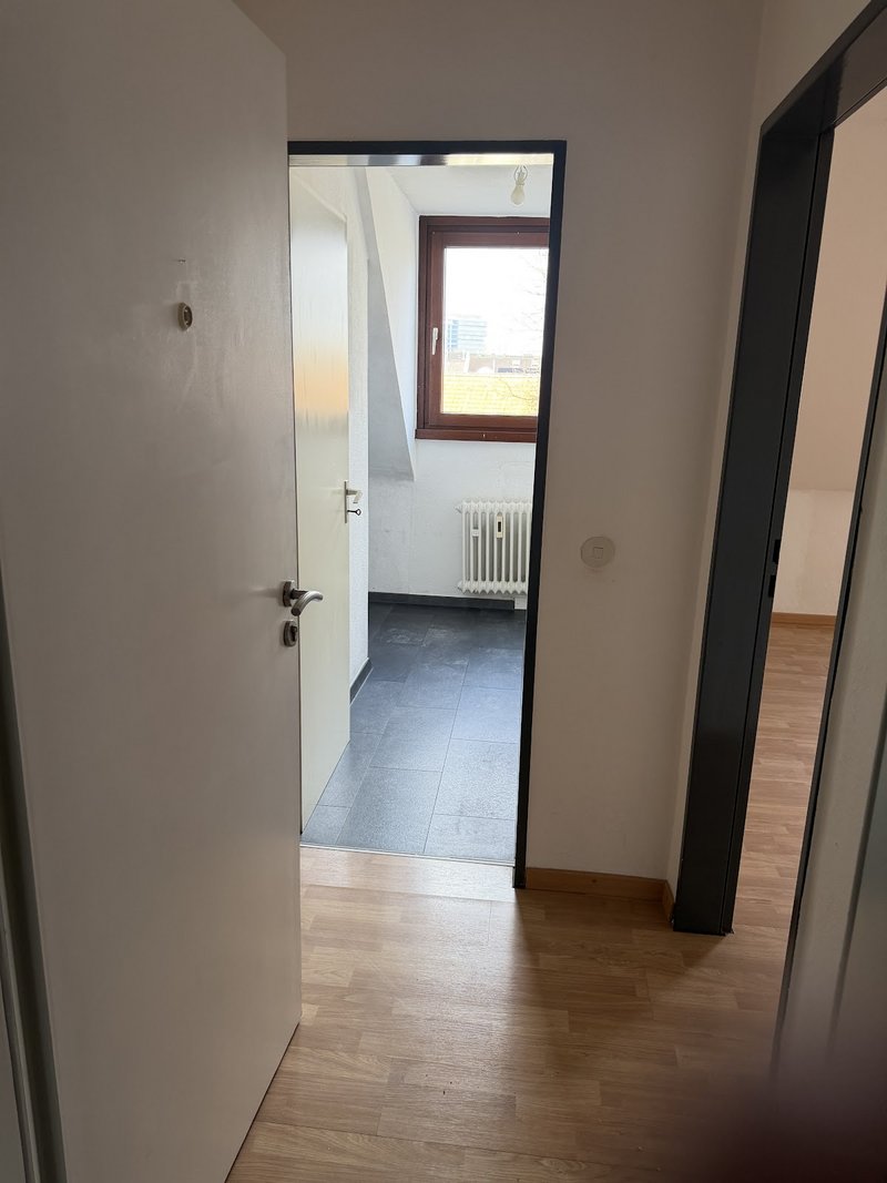 Gemütliche Dachgeschosswohnung zum 01.05.2026 in Düsseldorf-Derendorf