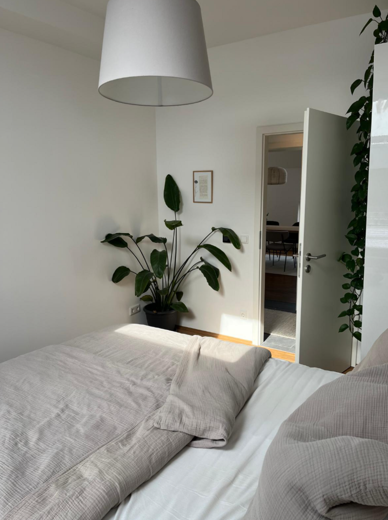 Lorettostr. Düsseldorf: Helle Maisonett-Wohnung mit Terrasse