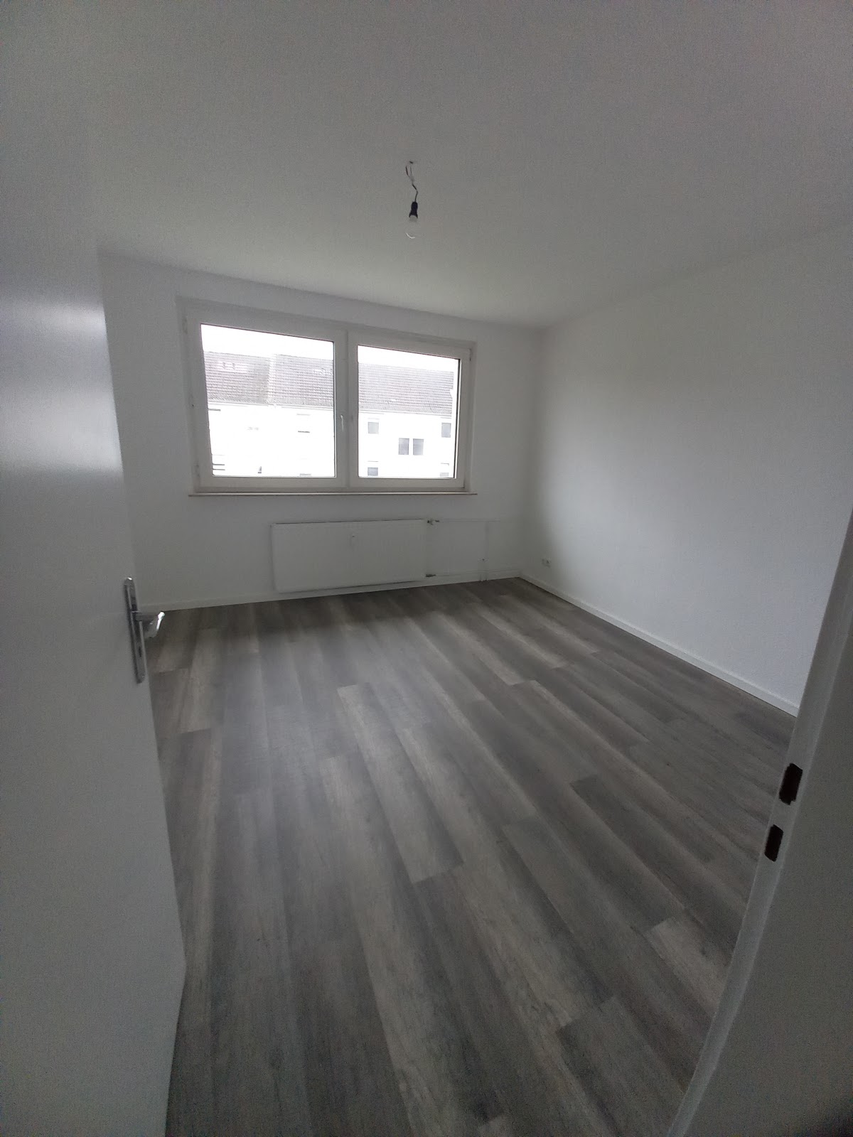 Renovierte Wohnung mit Balkon sucht Mieter in Langenfeld! Renovierte Wohnung mit Balkon sucht Mieter in Langenfeld!