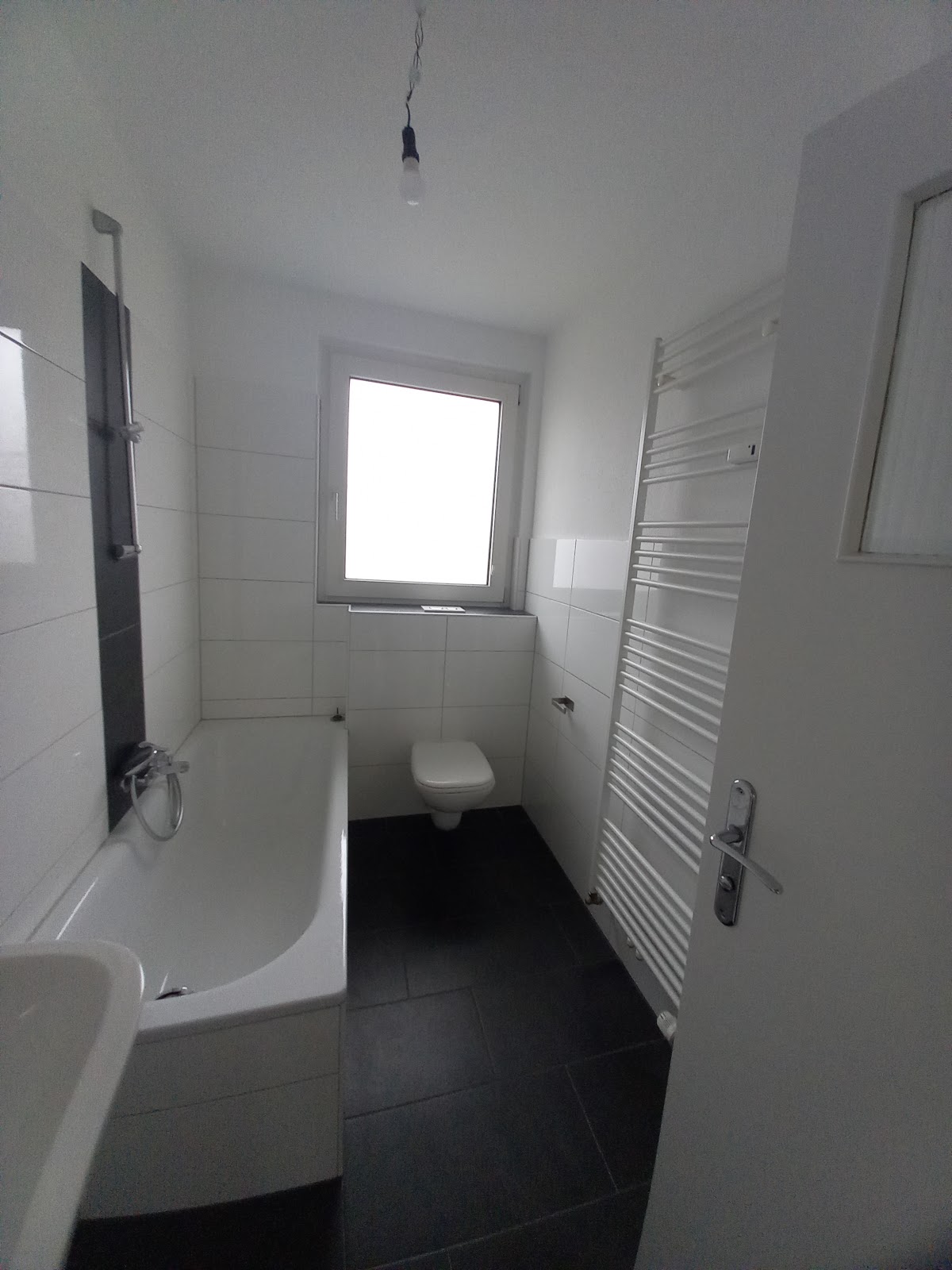 Renovierte Wohnung mit Balkon sucht Mieter in Langenfeld! Renovierte Wohnung mit Balkon sucht Mieter in Langenfeld!
