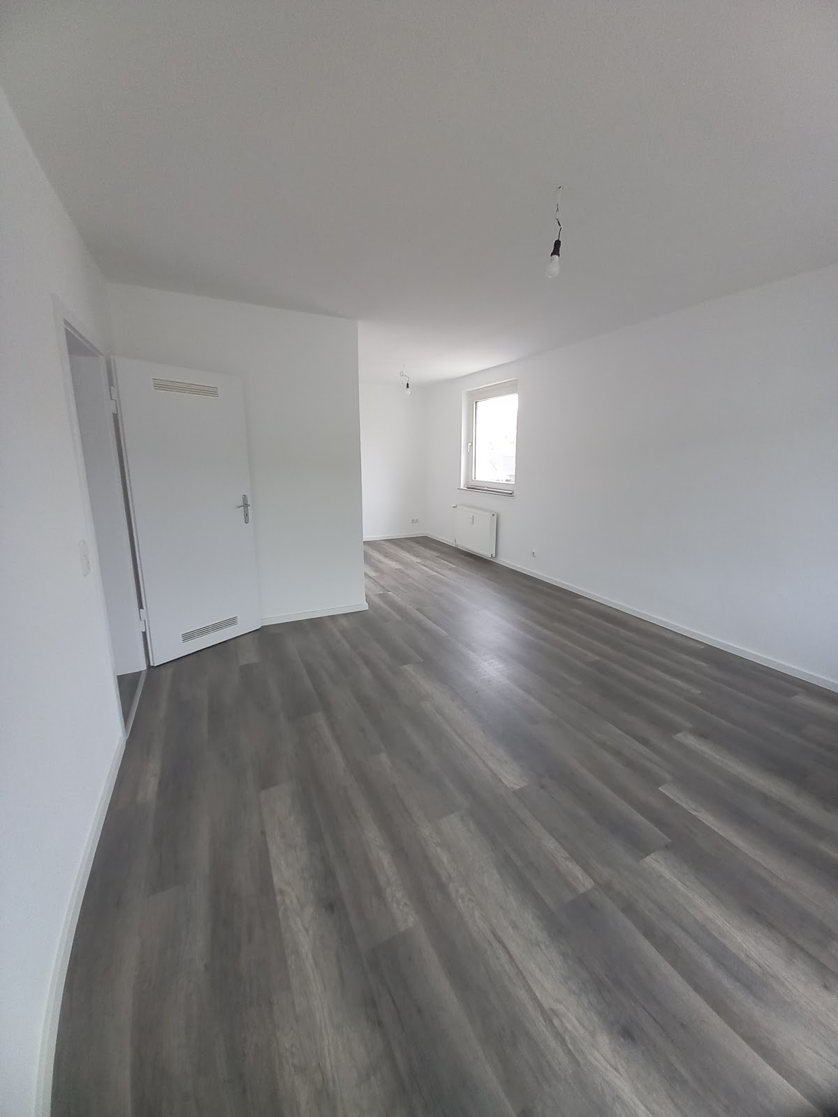 Renovierte Wohnung mit Balkon sucht Mieter in Langenfeld! Renovierte Wohnung mit Balkon sucht Mieter in Langenfeld!