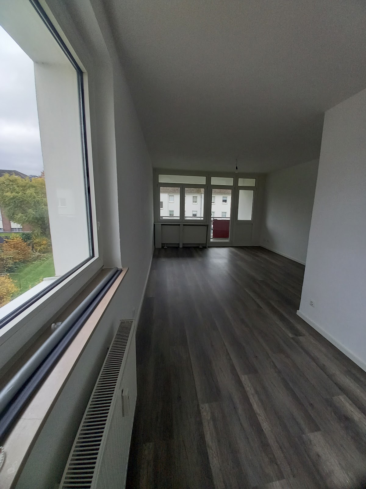 Renovierte Wohnung mit Balkon sucht Mieter in Langenfeld! Renovierte Wohnung mit Balkon sucht Mieter in Langenfeld!