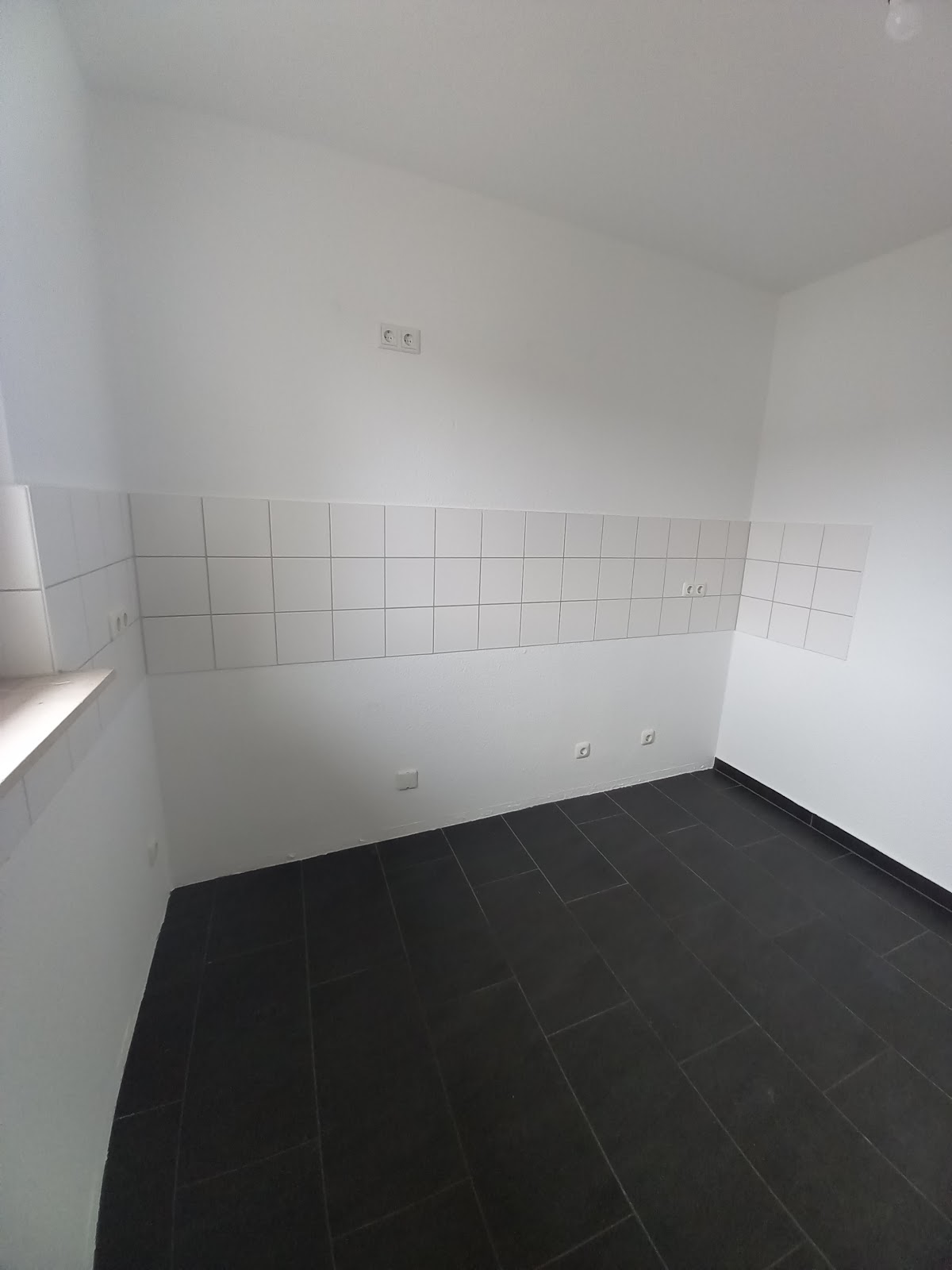 Renovierte Wohnung mit Balkon sucht Mieter in Langenfeld! Renovierte Wohnung mit Balkon sucht Mieter in Langenfeld!